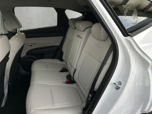 https://csb-strapi-files.fsn1.your-objectstorage.com/inventory-cars/images/0fc2d25e27a330b49ed65f33484a5d6b218e3a80/15_500_2157.jpg