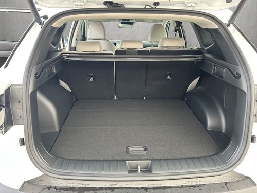 https://csb-strapi-files.fsn1.your-objectstorage.com/inventory-cars/images/0fc2d25e27a330b49ed65f33484a5d6b218e3a80/18_500_9536.jpg