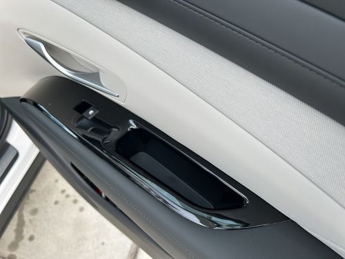 https://csb-strapi-files.fsn1.your-objectstorage.com/inventory-cars/images/0fc2d25e27a330b49ed65f33484a5d6b218e3a80/21_500_4725.jpg