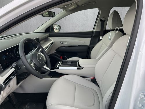 https://csb-strapi-files.fsn1.your-objectstorage.com/inventory-cars/images/0fc2d25e27a330b49ed65f33484a5d6b218e3a80/9_500_4854.jpg