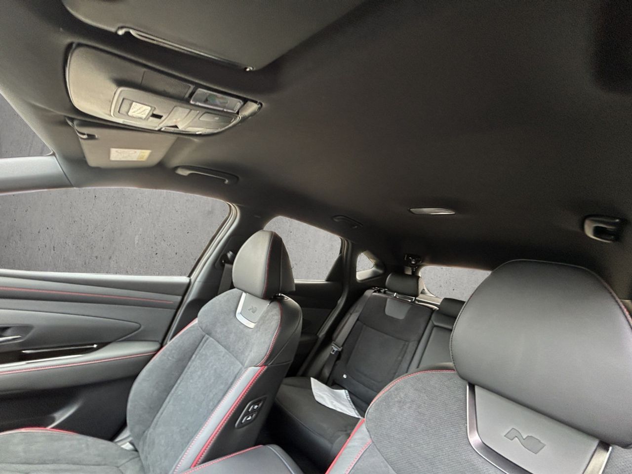 https://csb-strapi-files.fsn1.your-objectstorage.com/inventory-cars/images/10dccf8ecfec690fa90dc84e9ab7ff5ff3022d32/12_1280_5267.jpg