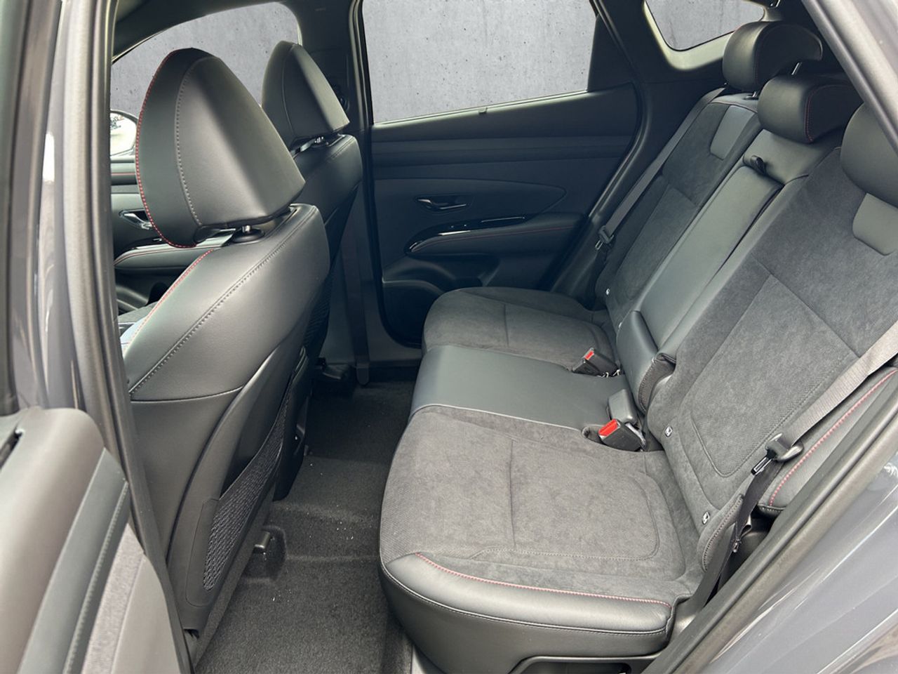 https://csb-strapi-files.fsn1.your-objectstorage.com/inventory-cars/images/10dccf8ecfec690fa90dc84e9ab7ff5ff3022d32/13_1280_7122.jpg
