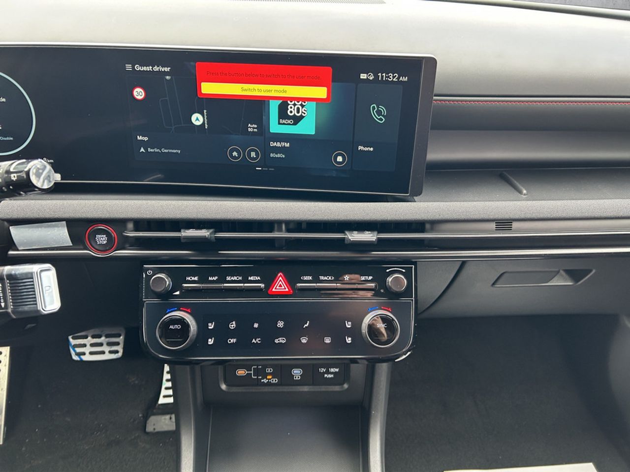 https://csb-strapi-files.fsn1.your-objectstorage.com/inventory-cars/images/10dccf8ecfec690fa90dc84e9ab7ff5ff3022d32/17_1280_5325.jpg