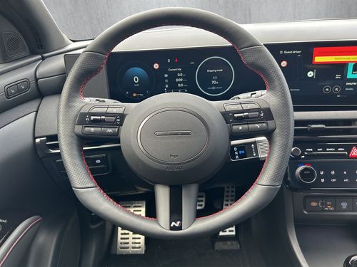 https://csb-strapi-files.fsn1.your-objectstorage.com/inventory-cars/images/10dccf8ecfec690fa90dc84e9ab7ff5ff3022d32/20_500_7822.jpg