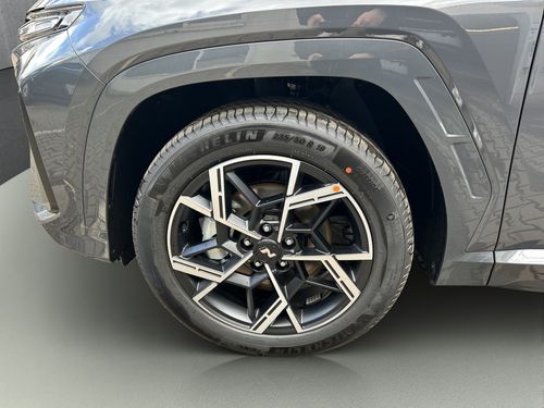 https://csb-strapi-files.fsn1.your-objectstorage.com/inventory-cars/images/10dccf8ecfec690fa90dc84e9ab7ff5ff3022d32/2_500_4227.jpg
