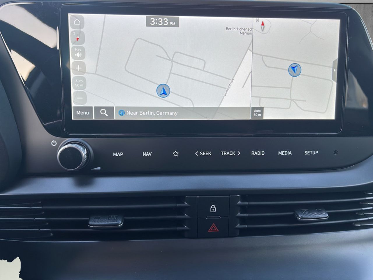 https://csb-strapi-files.fsn1.your-objectstorage.com/inventory-cars/images/122c6c8df68060d5f76706f237e402aa05e6049b/12_1280_3821.jpg