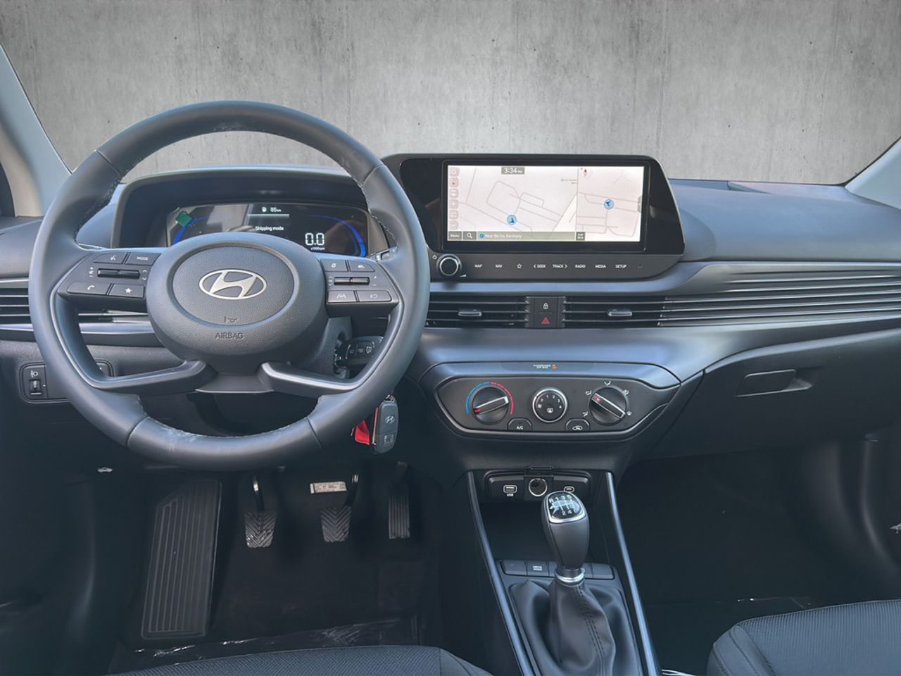 https://csb-strapi-files.fsn1.your-objectstorage.com/inventory-cars/images/122c6c8df68060d5f76706f237e402aa05e6049b/16_1280_8132.jpg