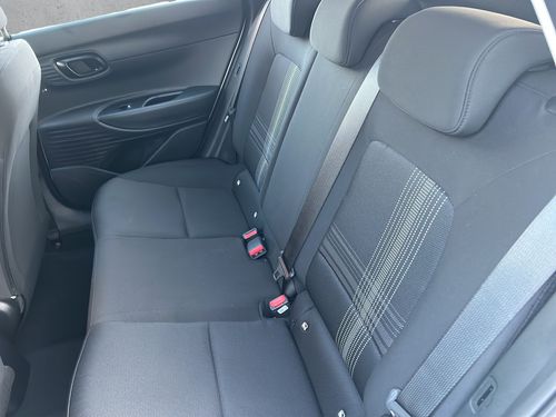 https://csb-strapi-files.fsn1.your-objectstorage.com/inventory-cars/images/122c6c8df68060d5f76706f237e402aa05e6049b/19_500_6583.jpg