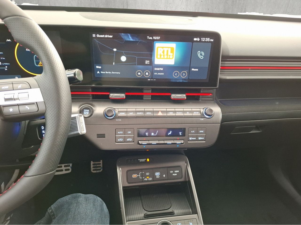 https://csb-strapi-files.fsn1.your-objectstorage.com/inventory-cars/images/1258b1e02e2691ad07bad2ad0cf2379bf0098145/12_1280_2167.jpg
