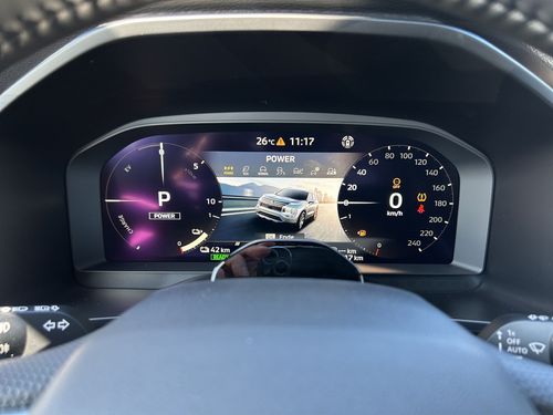 https://csb-strapi-files.fsn1.your-objectstorage.com/inventory-cars/images/12fc3b3b5a884fc35c87101df2ed6952d9d74d60/11_500_5463.jpg