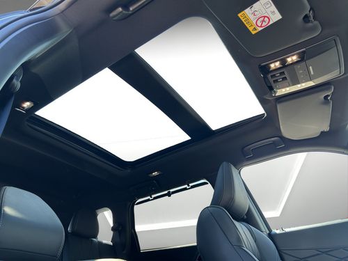 https://csb-strapi-files.fsn1.your-objectstorage.com/inventory-cars/images/12fc3b3b5a884fc35c87101df2ed6952d9d74d60/21_500_5396.jpg