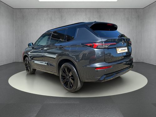 https://csb-strapi-files.fsn1.your-objectstorage.com/inventory-cars/images/12fc3b3b5a884fc35c87101df2ed6952d9d74d60/4_500_1672.jpg