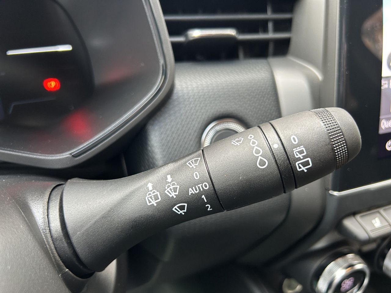 https://csb-strapi-files.fsn1.your-objectstorage.com/inventory-cars/images/1347fb106bcb55aaba0b2a59972b027c74537c36/15_1280_7094.jpg