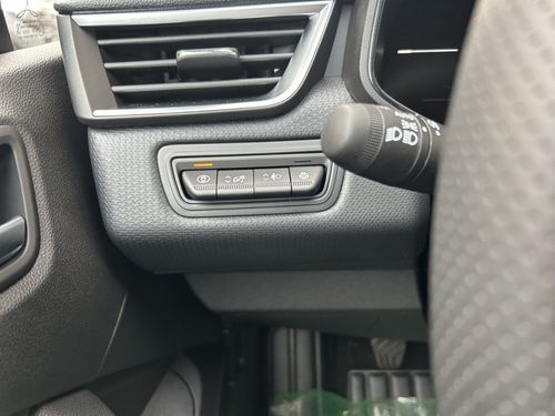 https://csb-strapi-files.fsn1.your-objectstorage.com/inventory-cars/images/1347fb106bcb55aaba0b2a59972b027c74537c36/17_500_4025.jpg