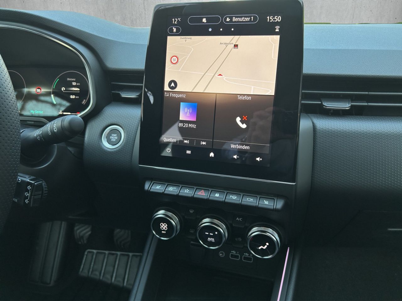 https://csb-strapi-files.fsn1.your-objectstorage.com/inventory-cars/images/13d371ab81a0ba8ba8a349b7d4e7e2190be62213/16_1280_5810.jpg