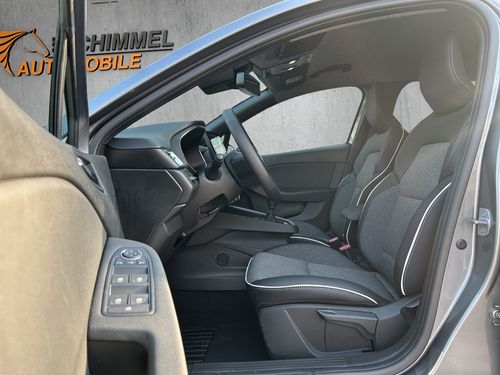https://csb-strapi-files.fsn1.your-objectstorage.com/inventory-cars/images/13d371ab81a0ba8ba8a349b7d4e7e2190be62213/9_500_2465.jpg