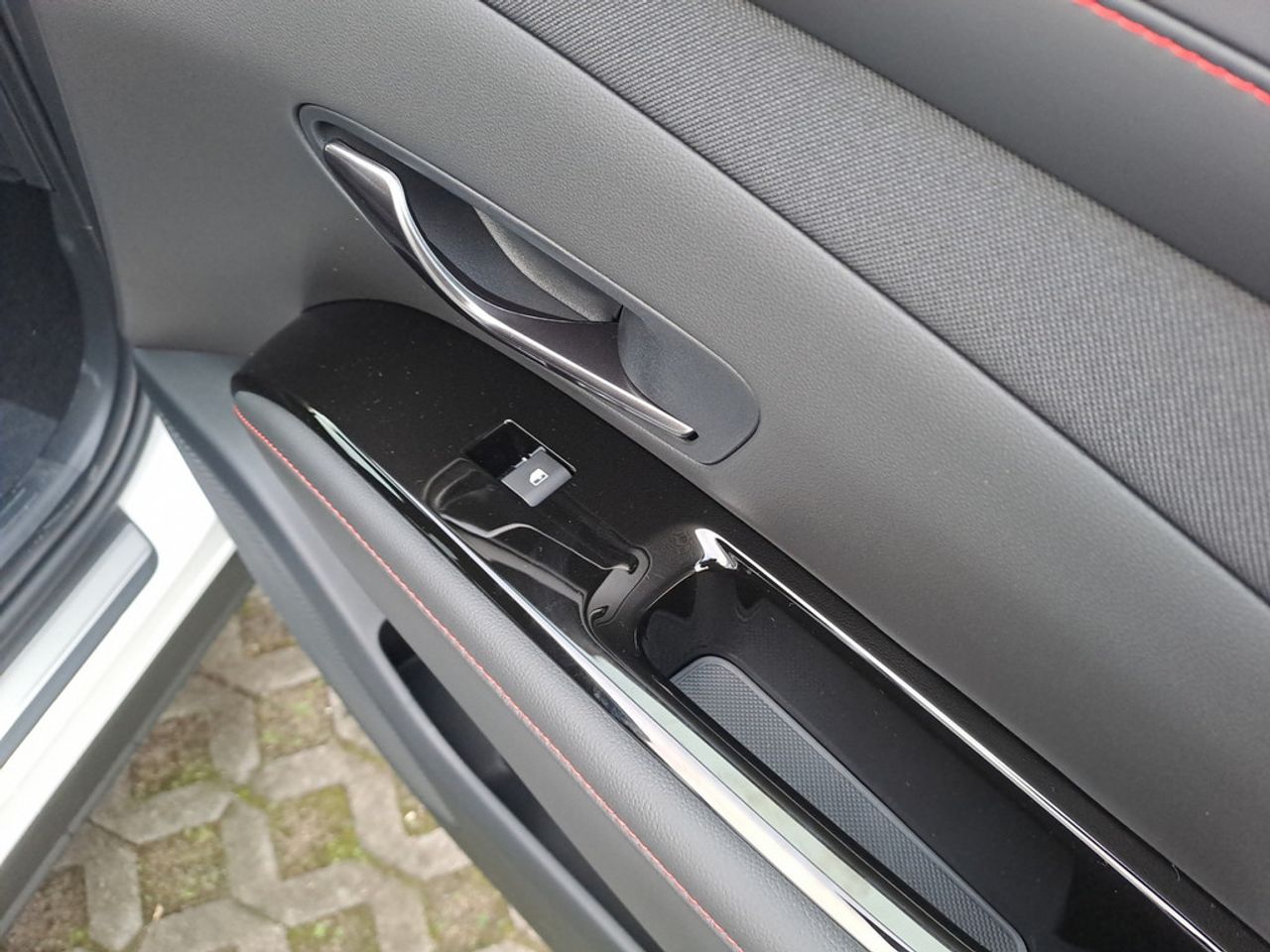 https://csb-strapi-files.fsn1.your-objectstorage.com/inventory-cars/images/14226628820362467937623e87e67c4f31dca504/21_1280_1181.jpg