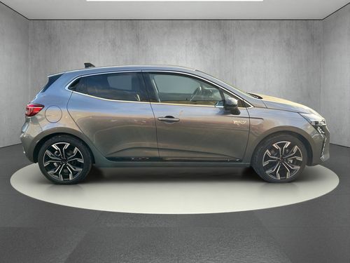 https://csb-strapi-files.fsn1.your-objectstorage.com/inventory-cars/images/14b102c687ea1ab7b6a7191a0fa69b68befc6720/7_500_8972.jpg
