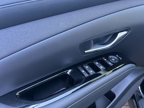 https://csb-strapi-files.fsn1.your-objectstorage.com/inventory-cars/images/1567652e25f394ec3477c02f0e1d1c9c1551b3e5/13_500_4849.jpg