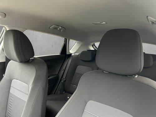 https://csb-strapi-files.fsn1.your-objectstorage.com/inventory-cars/images/15aeaeb0b9ae2e696b3d2805286709c46a60c61c/12_500_2620.jpg