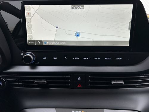 https://csb-strapi-files.fsn1.your-objectstorage.com/inventory-cars/images/15aeaeb0b9ae2e696b3d2805286709c46a60c61c/17_500_2288.jpg