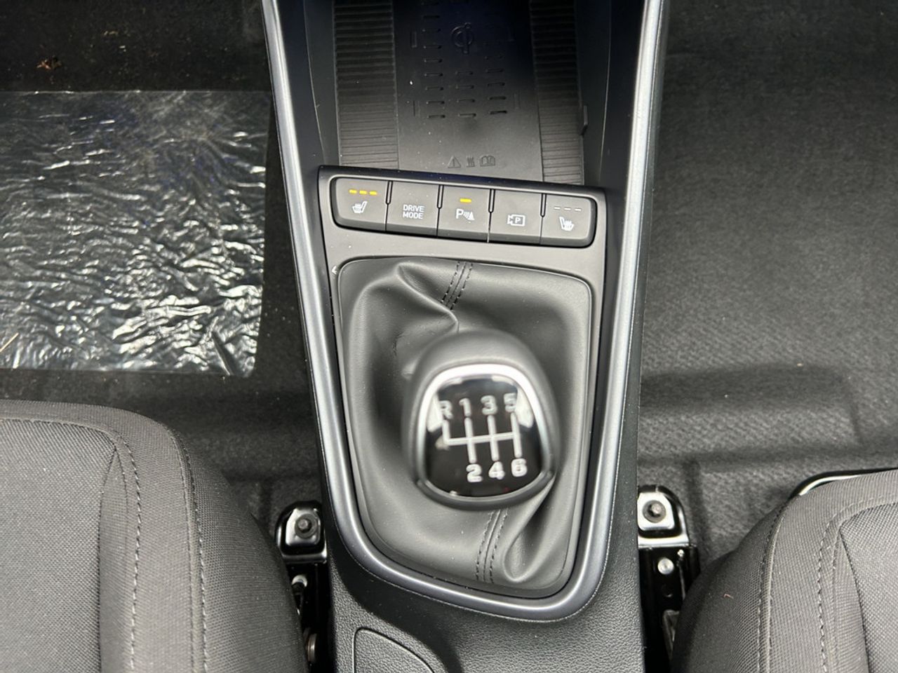 https://csb-strapi-files.fsn1.your-objectstorage.com/inventory-cars/images/15aeaeb0b9ae2e696b3d2805286709c46a60c61c/22_1280_2890.jpg