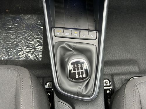 https://csb-strapi-files.fsn1.your-objectstorage.com/inventory-cars/images/15aeaeb0b9ae2e696b3d2805286709c46a60c61c/22_500_5038.jpg