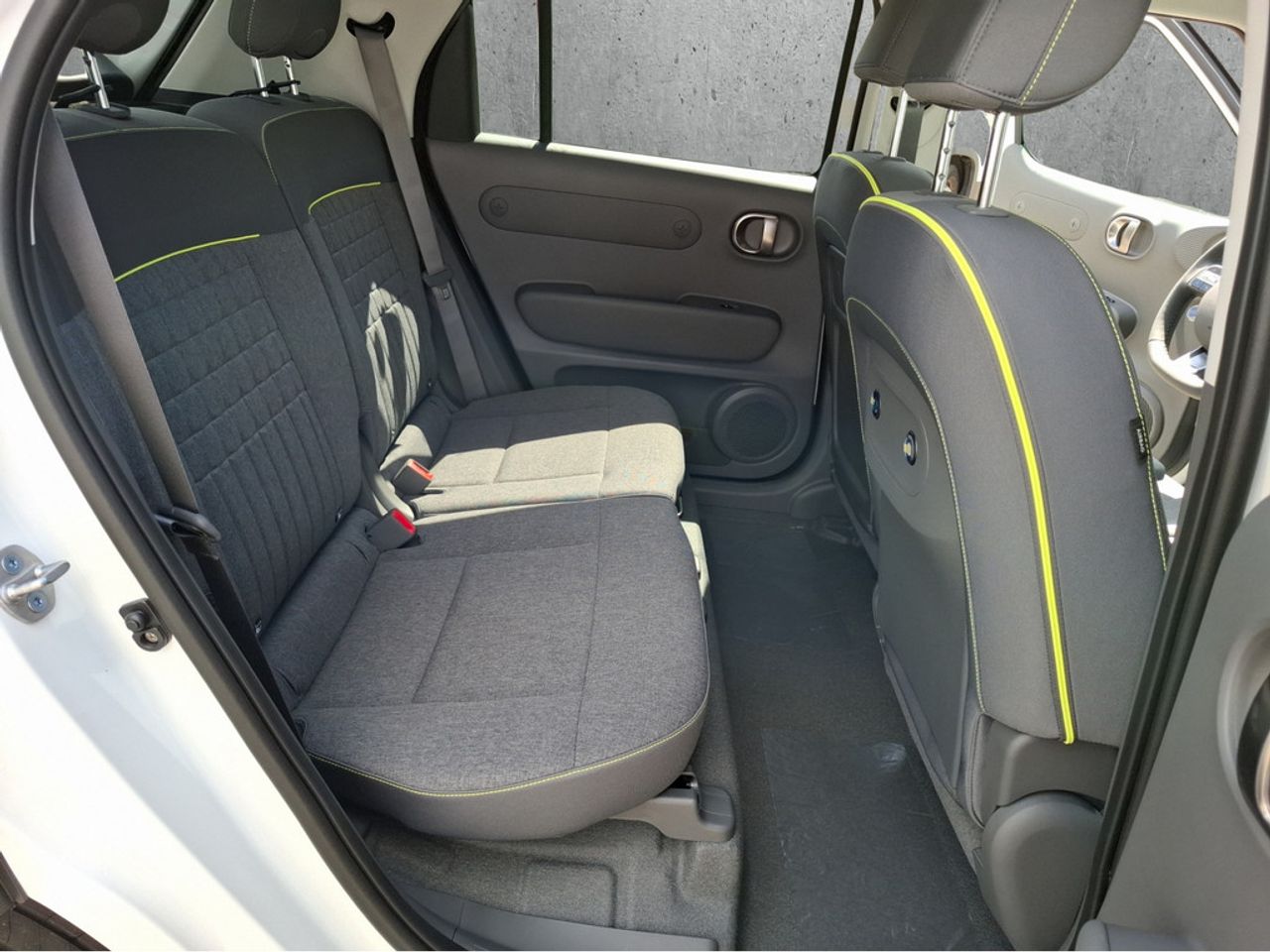 https://csb-strapi-files.fsn1.your-objectstorage.com/inventory-cars/images/15eb4aee771d48cef960c457912ba90d41c7cd5f/19_1280_2314.jpg