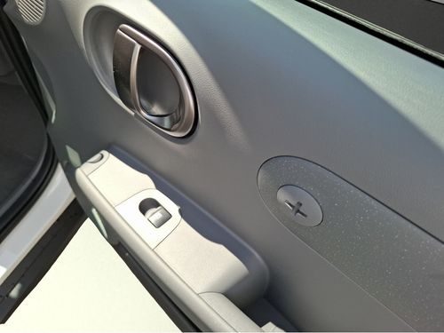 https://csb-strapi-files.fsn1.your-objectstorage.com/inventory-cars/images/15eb4aee771d48cef960c457912ba90d41c7cd5f/21_500_8123.jpg