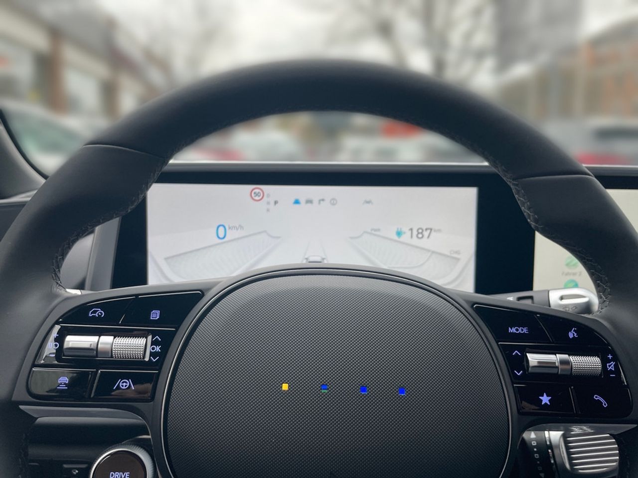 https://csb-strapi-files.fsn1.your-objectstorage.com/inventory-cars/images/166d4bd277bfcd317d0e0cbe59dfbbb490d6c665/7_1280_9348.jpg