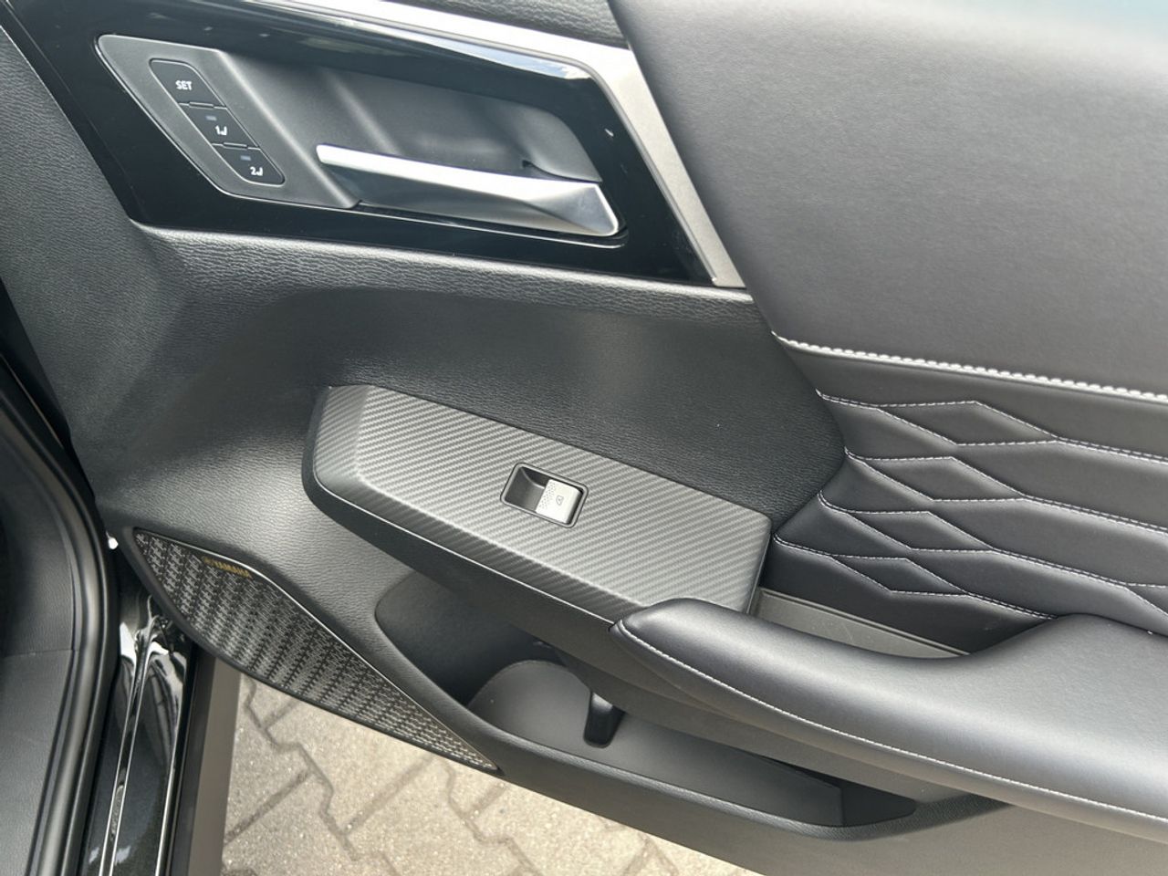 https://csb-strapi-files.fsn1.your-objectstorage.com/inventory-cars/images/1687ea7ea2a4f62bf495cdf57cac46adf5fd0bef/20_1280_9162.jpg