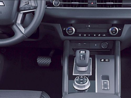 https://csb-strapi-files.fsn1.your-objectstorage.com/inventory-cars/images/16e6379c6993b20b3fa4775fcb1cdf1071d1a0da/11_500_7988.jpg