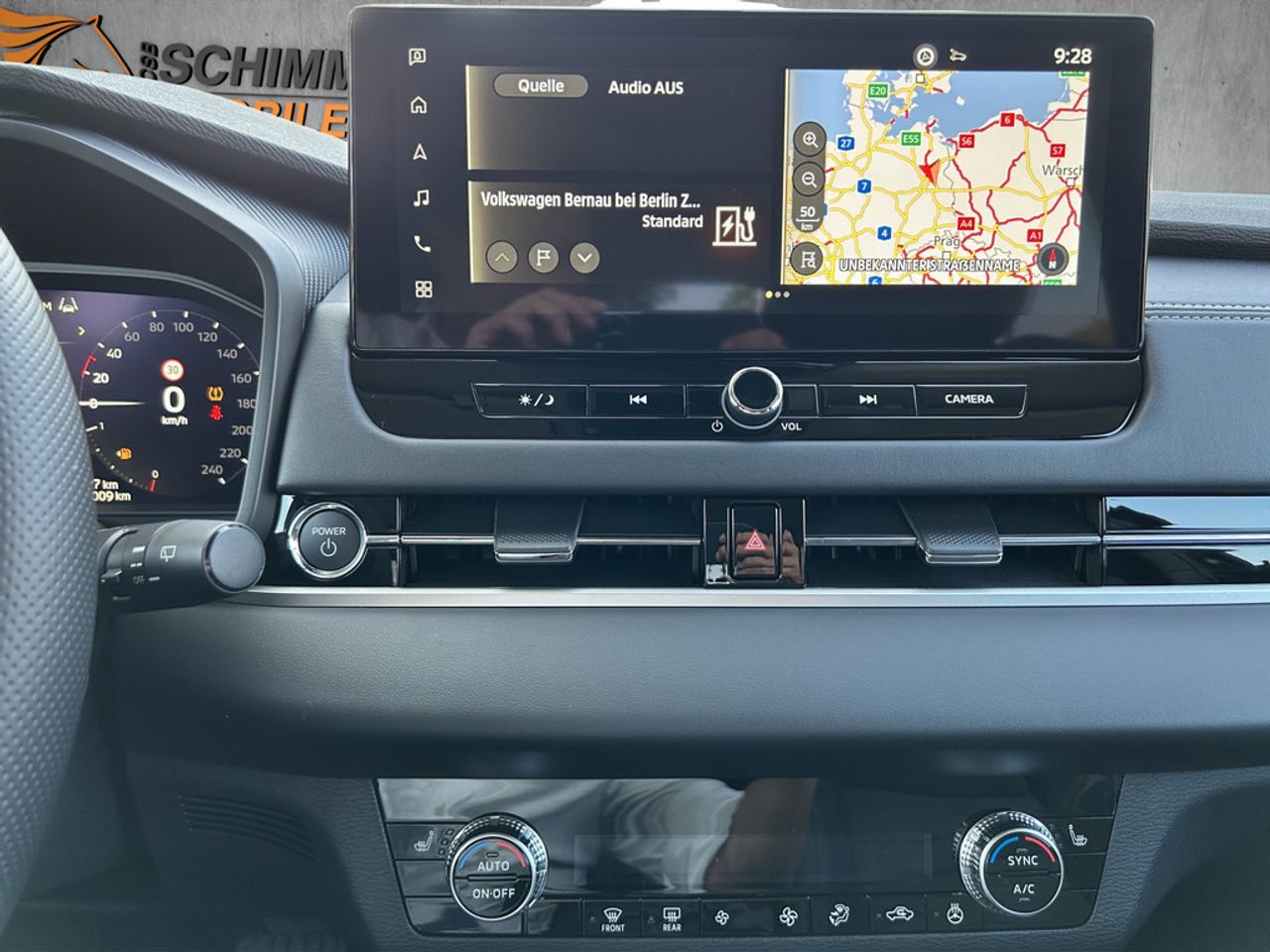 https://csb-strapi-files.fsn1.your-objectstorage.com/inventory-cars/images/16e6379c6993b20b3fa4775fcb1cdf1071d1a0da/12_1280_2324.jpg