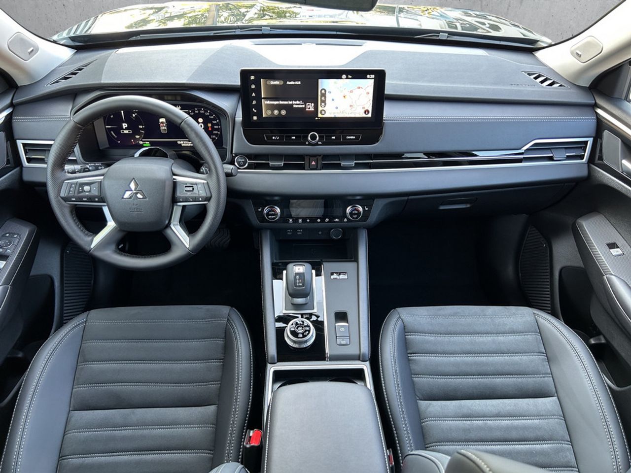 https://csb-strapi-files.fsn1.your-objectstorage.com/inventory-cars/images/16e6379c6993b20b3fa4775fcb1cdf1071d1a0da/15_1280_5602.jpg