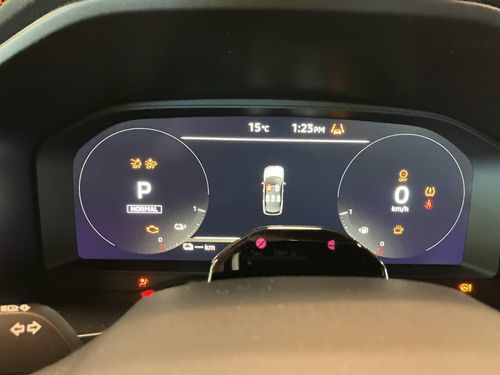https://csb-strapi-files.fsn1.your-objectstorage.com/inventory-cars/images/176385e3c6b99b0a05a6b45096664d293da9ed15/11_500_6570.jpg