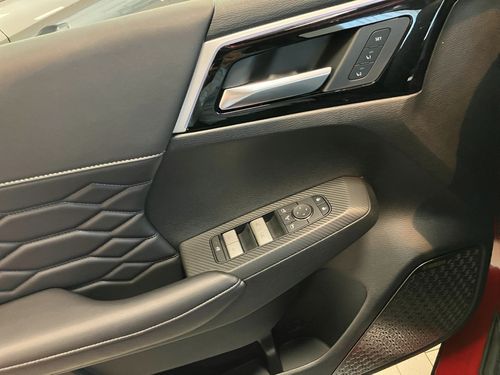 https://csb-strapi-files.fsn1.your-objectstorage.com/inventory-cars/images/176385e3c6b99b0a05a6b45096664d293da9ed15/13_500_9032.jpg
