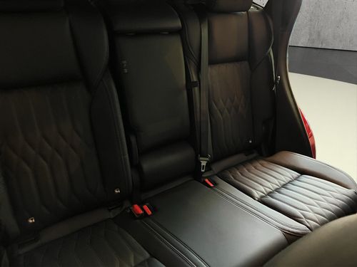 https://csb-strapi-files.fsn1.your-objectstorage.com/inventory-cars/images/176385e3c6b99b0a05a6b45096664d293da9ed15/18_500_2524.jpg