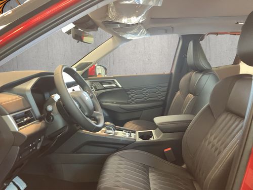 https://csb-strapi-files.fsn1.your-objectstorage.com/inventory-cars/images/176385e3c6b99b0a05a6b45096664d293da9ed15/9_500_9644.jpg
