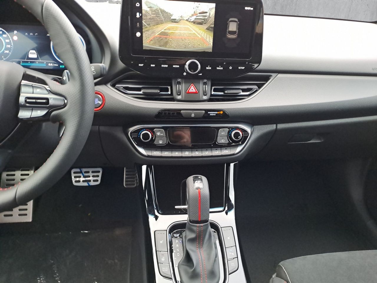 https://csb-strapi-files.fsn1.your-objectstorage.com/inventory-cars/images/18151188ba50ed994de57b0ce888c2442ff6ee29/17_1280_1240.jpg