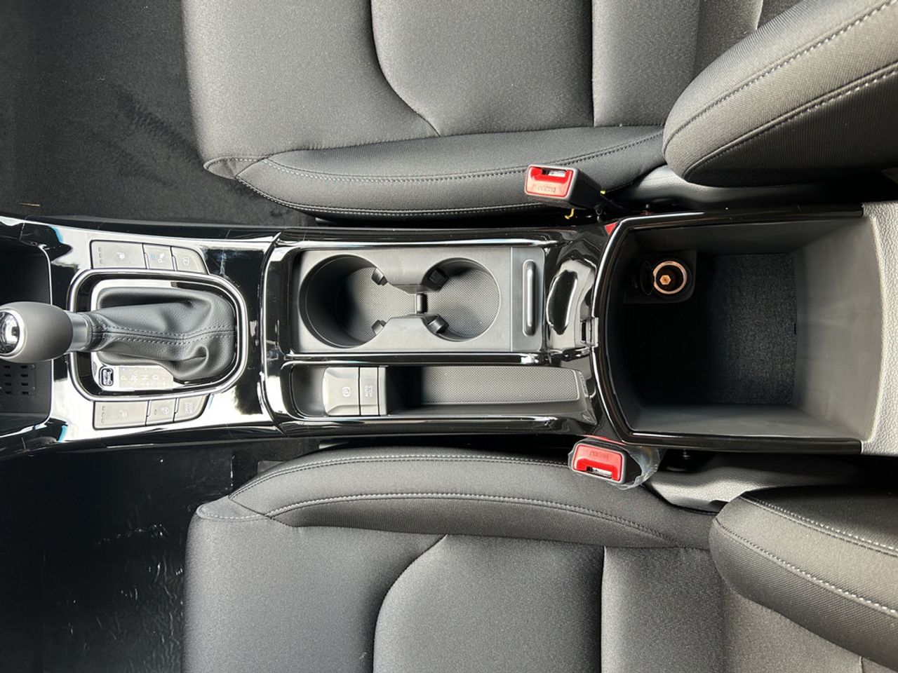 https://csb-strapi-files.fsn1.your-objectstorage.com/inventory-cars/images/18c3ff3b46dccf710edf5064eb6e82db9a8c5fb8/23_1280_6644.jpg