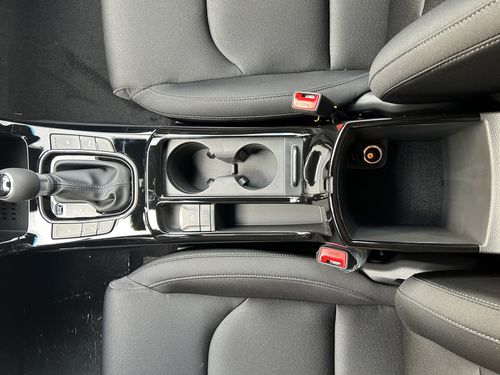 https://csb-strapi-files.fsn1.your-objectstorage.com/inventory-cars/images/18c3ff3b46dccf710edf5064eb6e82db9a8c5fb8/23_500_4194.jpg