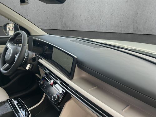 https://csb-strapi-files.fsn1.your-objectstorage.com/inventory-cars/images/1a449ebefc696604f60aeeac6a873c078c3112cc/22_500_1054.jpg