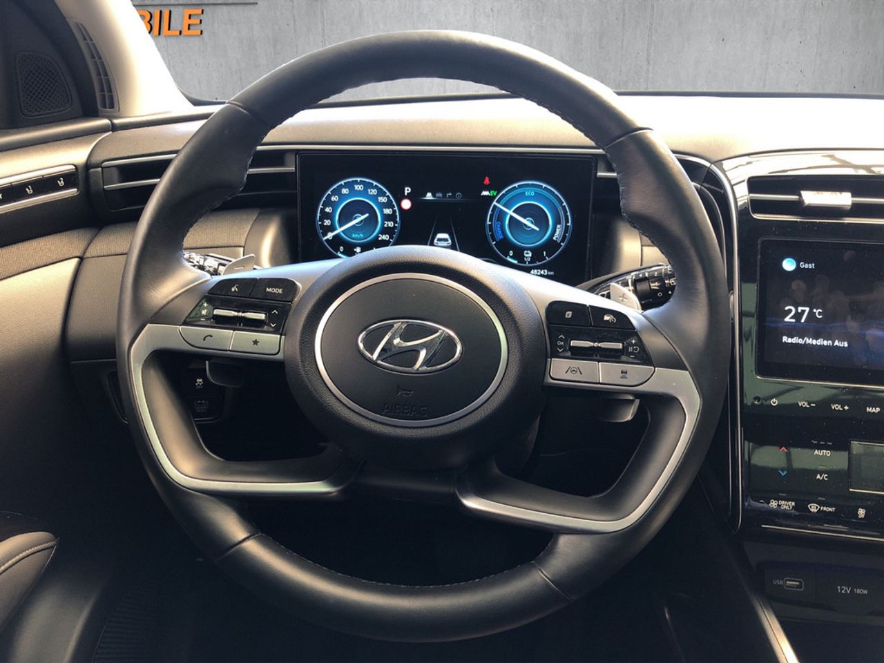 https://csb-strapi-files.fsn1.your-objectstorage.com/inventory-cars/images/1aed3568147cec1c16e3fc055c365ac2c65bc252/9_1280_5751.jpg