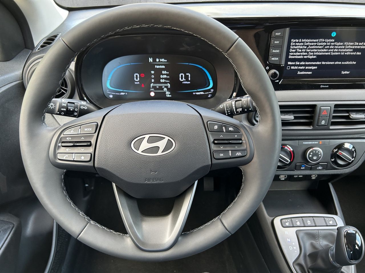 https://csb-strapi-files.fsn1.your-objectstorage.com/inventory-cars/images/1b68d29b3be13ab94d0488b843c2d86bb986d6d9/10_1280_8138.jpg
