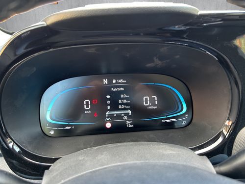 https://csb-strapi-files.fsn1.your-objectstorage.com/inventory-cars/images/1b68d29b3be13ab94d0488b843c2d86bb986d6d9/11_500_6592.jpg