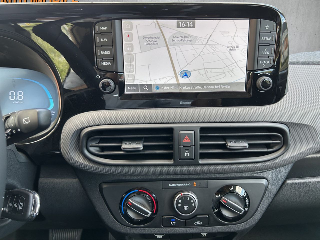 https://csb-strapi-files.fsn1.your-objectstorage.com/inventory-cars/images/1b68d29b3be13ab94d0488b843c2d86bb986d6d9/12_1280_4677.jpg