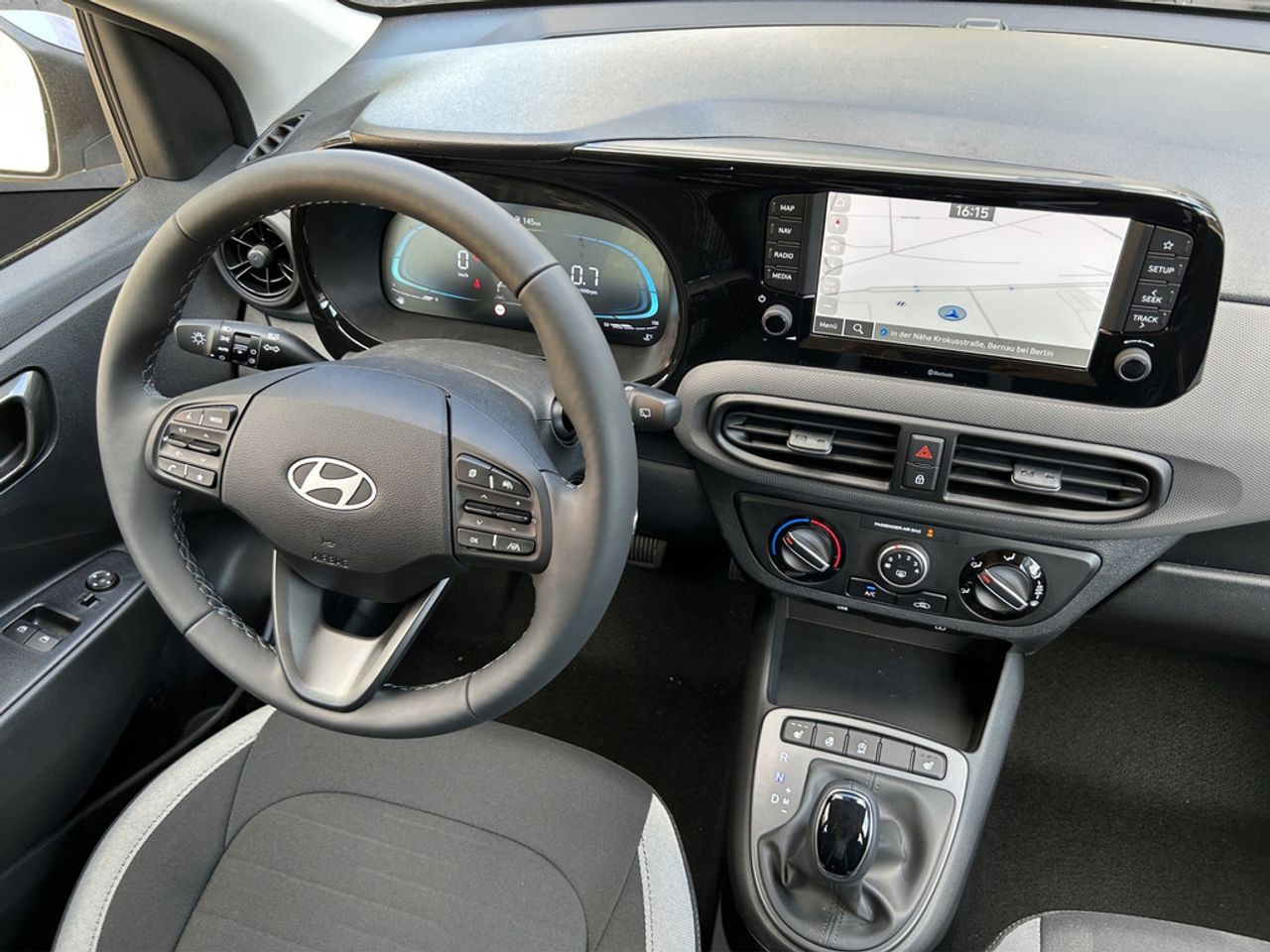 https://csb-strapi-files.fsn1.your-objectstorage.com/inventory-cars/images/1b68d29b3be13ab94d0488b843c2d86bb986d6d9/16_1280_3081.jpg