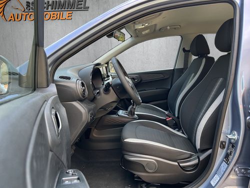 https://csb-strapi-files.fsn1.your-objectstorage.com/inventory-cars/images/1b68d29b3be13ab94d0488b843c2d86bb986d6d9/9_500_3206.jpg