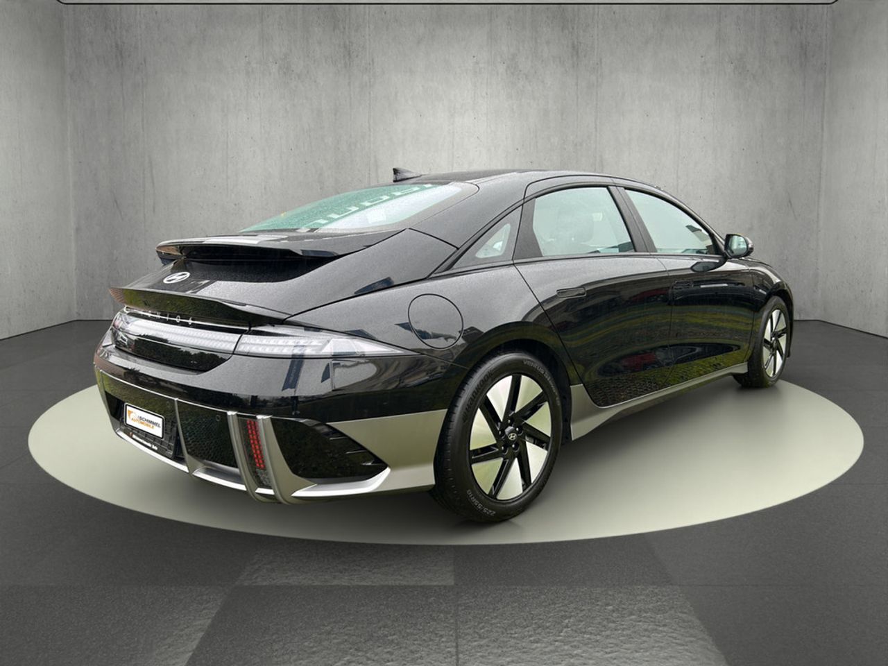 https://csb-strapi-files.fsn1.your-objectstorage.com/inventory-cars/images/1b749f9c54891f0ee32255f101d38cede5997d5f/6_1280_3305.jpg