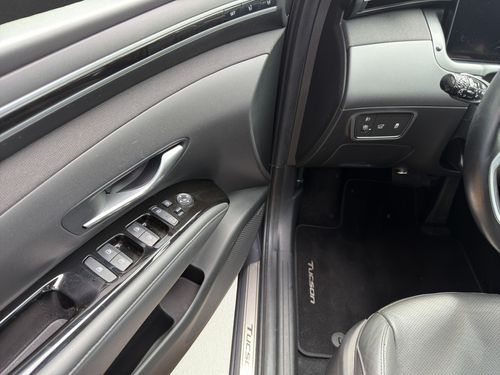 https://csb-strapi-files.fsn1.your-objectstorage.com/inventory-cars/images/1d32d28fbfe088d70283b89170242d20a6699be1/11_500_5710.jpg